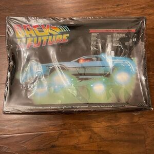 1989 IMX Back to the Future 1/24 Scale Car